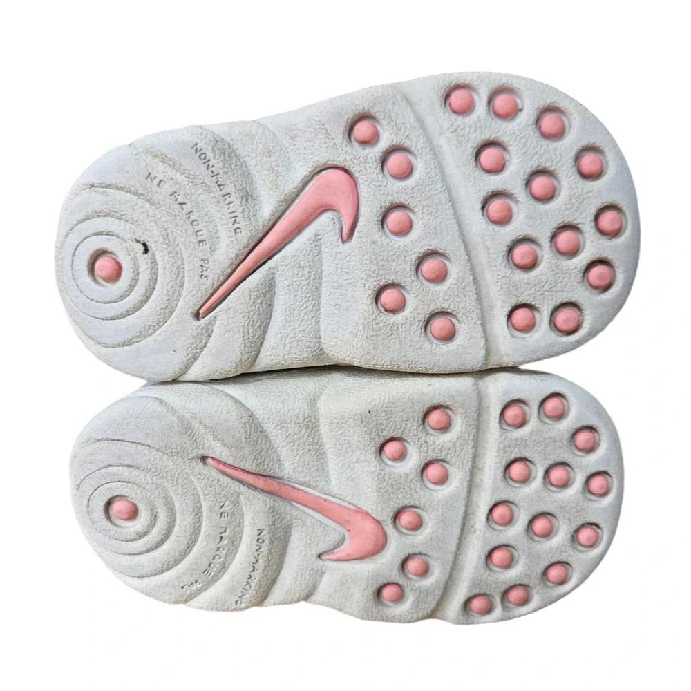 Nike Adorable Baby White Pink Sneakers Toddler Size 4